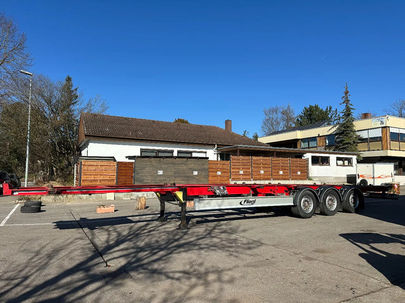 Fliegl Containerchassis für 2 Wechselbrücken 15 m extralang! - Транспортер на контејнер/ Полуприколка со променливо тело: слика 1 Fliegl Containerchassis für 2 Wechselbrücken 15 m extralang! - Транспортер на контејнер/ Полуприколка со променливо тело: слика 1