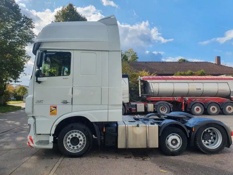 DAF XF 106.510 FT 6x2/4 SSC 3-Achser MEGA E6 - Камион влекач: слика 2 DAF XF 106.510 FT 6x2/4 SSC 3-Achser MEGA E6 - Камион влекач: слика 2