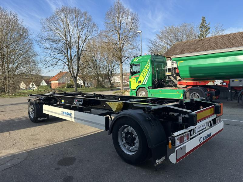 Krone 10 x Jumbo Lafette deutsche Anh. TÜV NEU! 10 x Jumbo Lafette deutsche Anh. TÜV NEU! - Транспортер на контејнер/ Приколка со променливо тело: слика 3 Krone 10 x Jumbo Lafette deutsche Anh. TÜV NEU! 10 x Jumbo Lafette deutsche Anh. TÜV NEU! - Транспортер на контејнер/ Приколка со променливо тело: слика 3