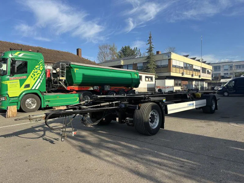 Krone 10 x Jumbo Lafette deutsche Anh. TÜV NEU! 10 x Jumbo Lafette deutsche Anh. TÜV NEU! - Транспортер на контејнер/ Приколка со променливо тело: слика 2 Krone 10 x Jumbo Lafette deutsche Anh. TÜV NEU! 10 x Jumbo Lafette deutsche Anh. TÜV NEU! - Транспортер на контејнер/ Приколка со променливо тело: слика 2