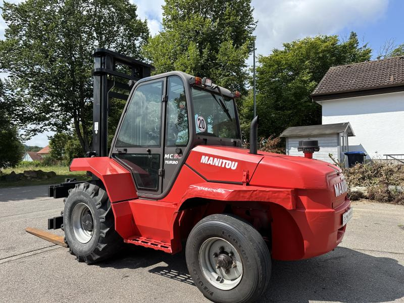 Manitou MC 50 Turbo 5 to Geländestapler Seitenschieb Kabine - Вилушкар: слика 3 Manitou MC 50 Turbo 5 to Geländestapler Seitenschieb Kabine - Вилушкар: слика 3