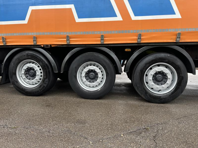 Schwarzmüller 3-Achs Tautliner 3-Achs Tautliner Schiebeplane Edscha Liftachse - Полуприколка со церада: слика 4 Schwarzmüller 3-Achs Tautliner 3-Achs Tautliner Schiebeplane Edscha Liftachse - Полуприколка со церада: слика 4