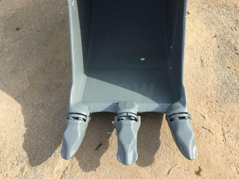 MECALAC 450mm - séries 8 / 10 / 11 / 12 - Корпа за багер: слика 2 MECALAC 450mm - séries 8 / 10 / 11 / 12 - Корпа за багер: слика 2