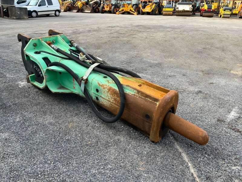 MONTABERT V1800 (20-35 Tonnes) - Хидрауличен чекан за Градежна машина: слика 2 MONTABERT V1800 (20-35 Tonnes) - Хидрауличен чекан за Градежна машина: слика 2