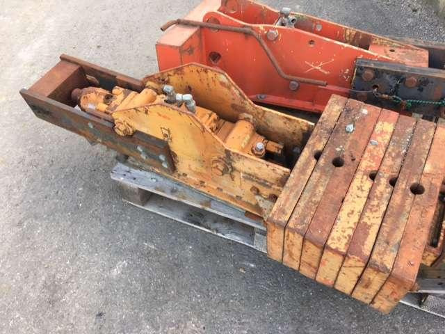 NPK H1XA - Palplanches - Хидрауличен чекан за Градежна машина: слика 1 NPK H1XA - Palplanches - Хидрауличен чекан за Градежна машина: слика 1