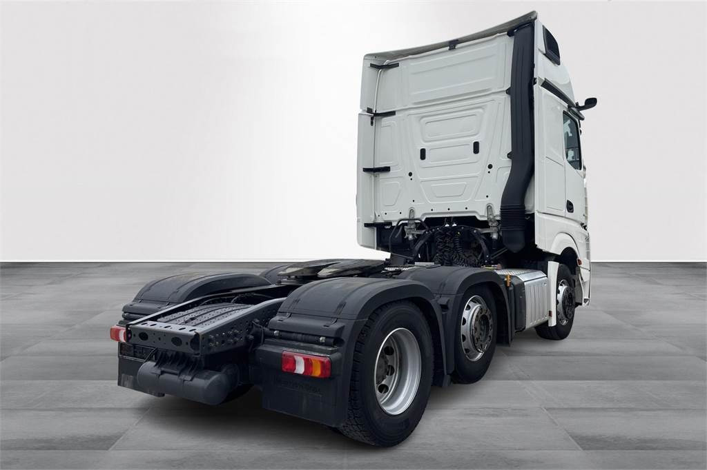 Mercedes-Benz ACTROS ACTROS 2551LS 6x2/4 Väliteli - Камион влекач: слика 4 Mercedes-Benz ACTROS ACTROS 2551LS 6x2/4 Väliteli - Камион влекач: слика 4