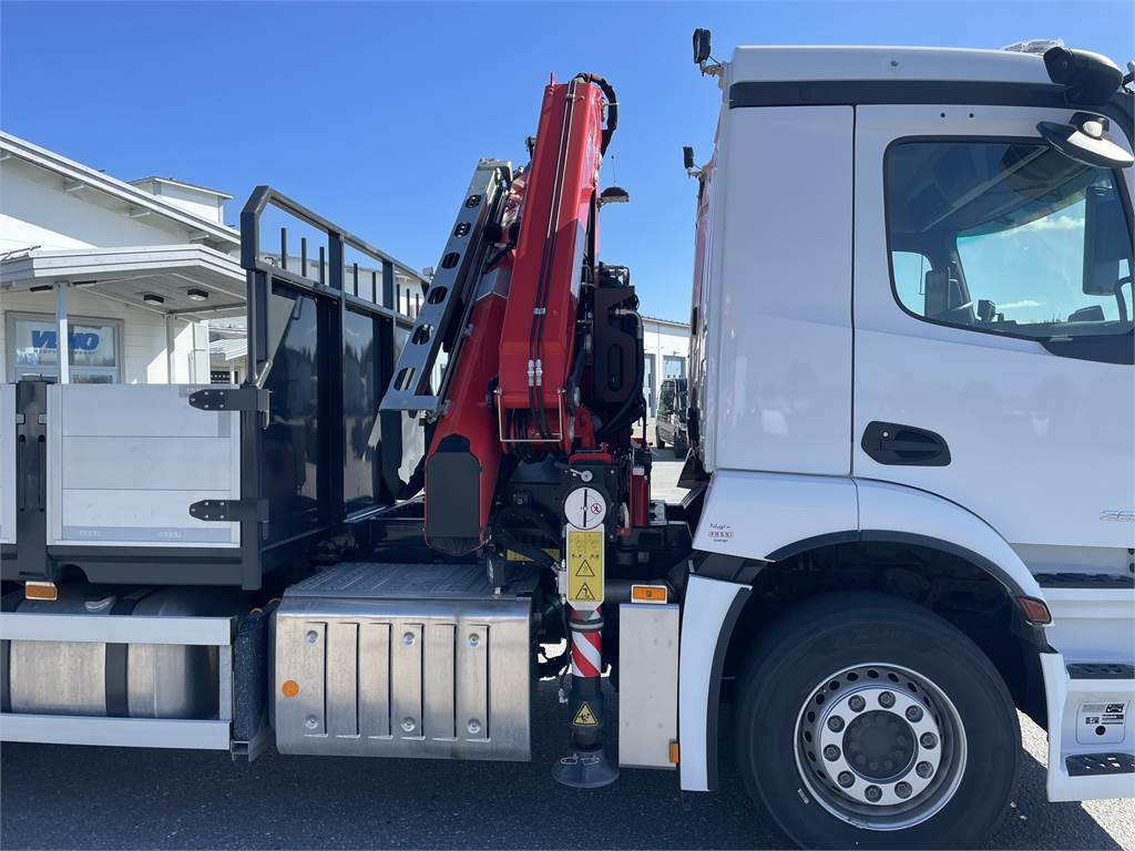Mercedes-Benz ACTROS 2532L 6x2 - Камион со кран: слика 3 Mercedes-Benz ACTROS 2532L 6x2 - Камион со кран: слика 3