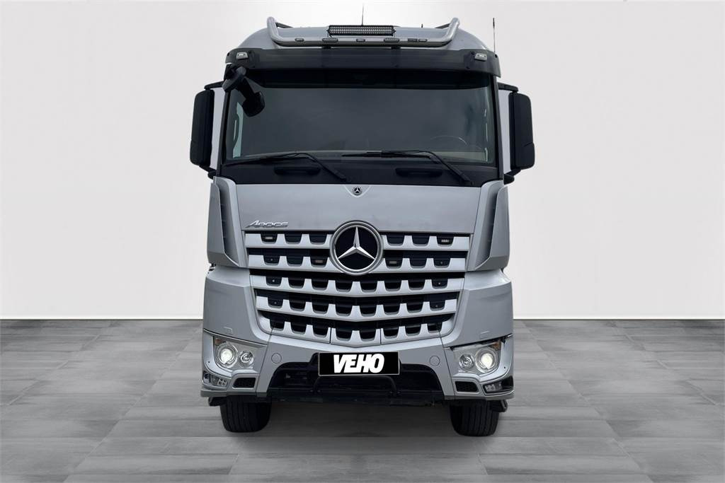 Mercedes-Benz AROCS 3663 L RIIKO- puuvarustus - Камион за дрва: слика 2 Mercedes-Benz AROCS 3663 L RIIKO- puuvarustus - Камион за дрва: слика 2