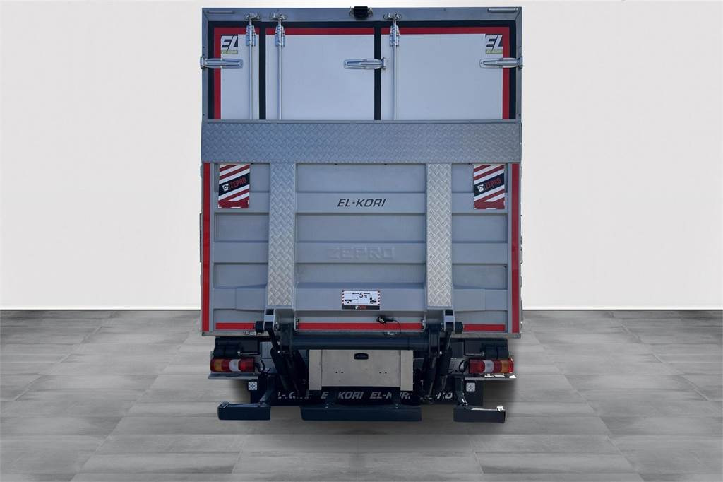 Mercedes-Benz Actros 1830 L nr 4x2 - Изотермален камион: слика 4 Mercedes-Benz Actros 1830 L nr 4x2 - Изотермален камион: слика 4