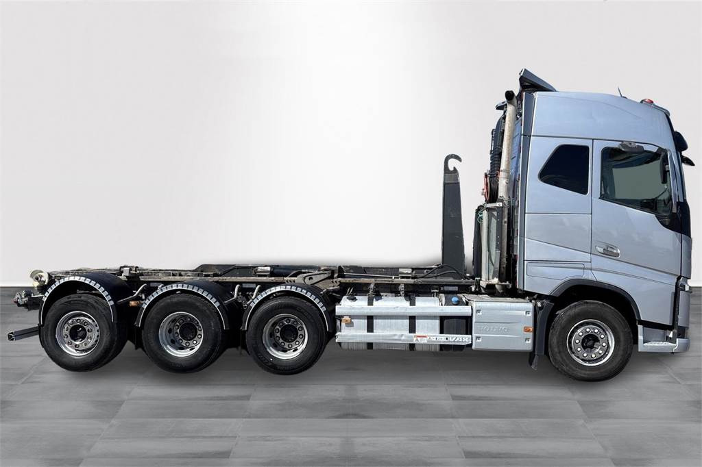 Volvo FH 16 650 - Камион со кука за подигање: слика 4 Volvo FH 16 650 - Камион со кука за подигање: слика 4