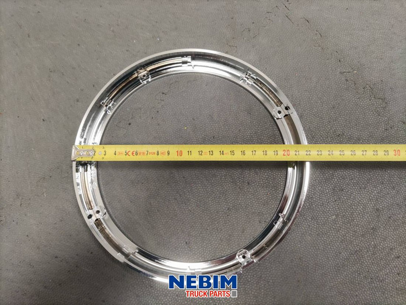 Hella Hella - UI9AG168666011 - Glasrand verchr. Hella 3003 - Резервни делови за Камион: слика 4 Hella Hella - UI9AG168666011 - Glasrand verchr. Hella 3003 - Резервни делови за Камион: слика 4