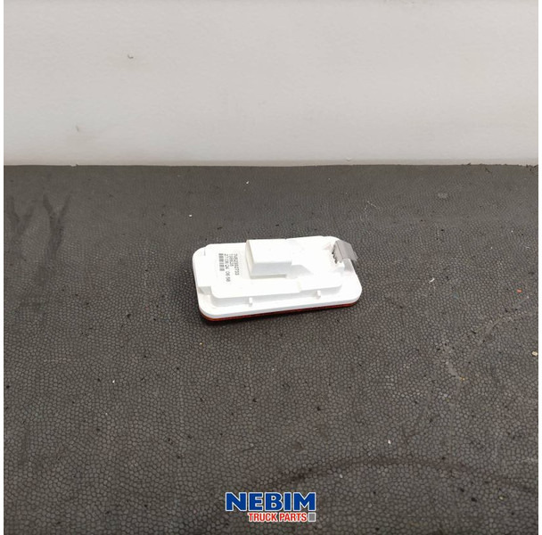 Renault Renault - 7482392733 - Zijmarkeringslamp LED - Резервни делови за Камион: слика 2 Renault Renault - 7482392733 - Zijmarkeringslamp LED - Резервни делови за Камион: слика 2