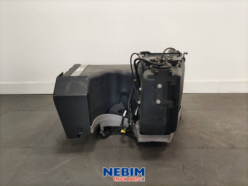 Volvo Volvo - 23267256 - Adbluetank - Резервни делови за Камион: слика 4 Volvo Volvo - 23267256 - Adbluetank - Резервни делови за Камион: слика 4
