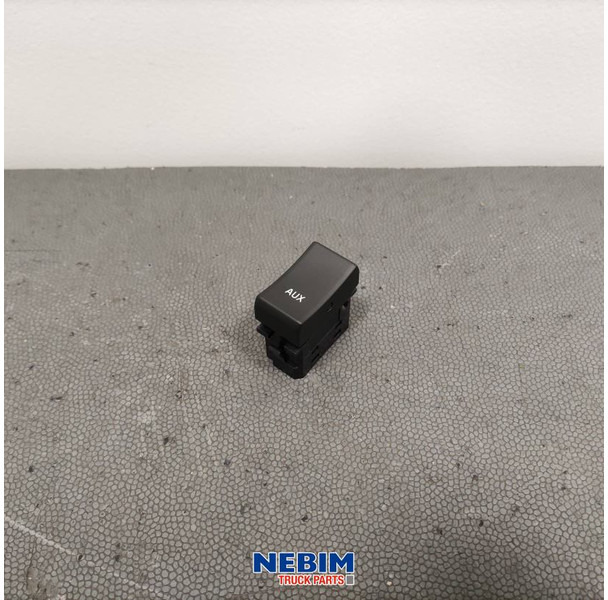 Volvo Volvo - 24296132 - Schakelaar AUX - Резервни делови за Камион: слика 1 Volvo Volvo - 24296132 - Schakelaar AUX - Резервни делови за Камион: слика 1