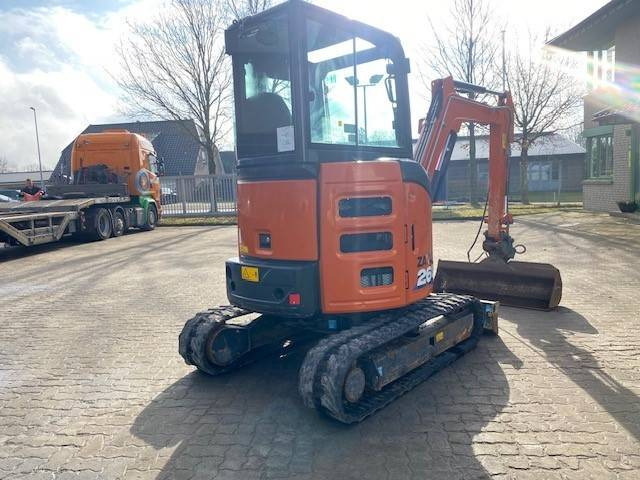 Hitachi ZX 26 U-6 MIETE / RENTAL (12002050) - Мини багер: слика 5 Hitachi ZX 26 U-6 MIETE / RENTAL (12002050) - Мини багер: слика 5