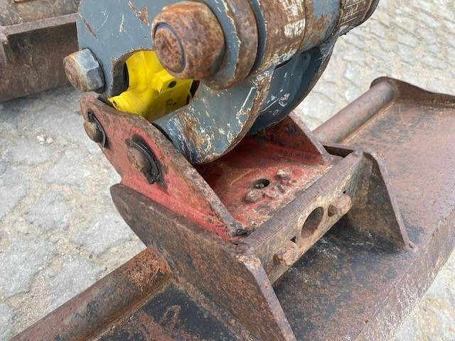 Мини багер Neuson 1404 (12005542): слика 11 Мини багер Neuson 1404 (12005542): слика 11