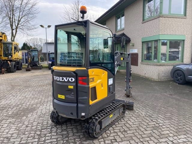 Volvo EC 20 E MIETE / RENTAL (12002071) - Мини багер: слика 5 Volvo EC 20 E MIETE / RENTAL (12002071) - Мини багер: слика 5