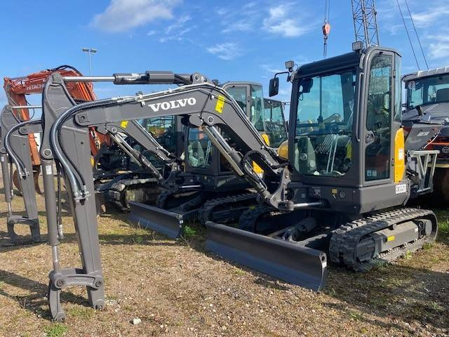 Volvo ECR 35 D MIETE / RENTAL (12002078) - Мини багер: слика 1 Volvo ECR 35 D MIETE / RENTAL (12002078) - Мини багер: слика 1