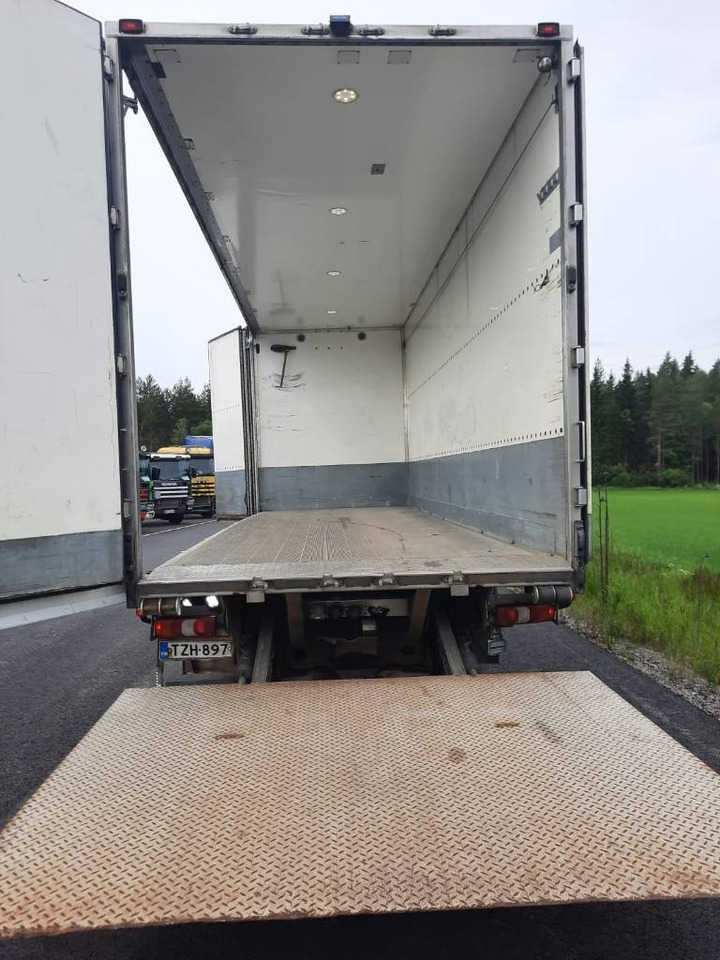 Камион сандучар Mercedes-Benz Actros 2551: слика 7