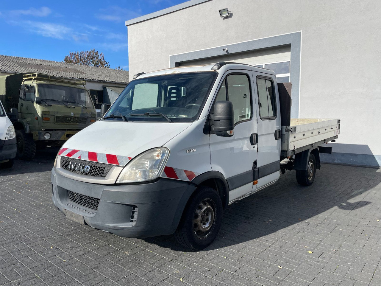 Iveco Daily 35S14 Pritsche, DoKa, Klima - Комбе со отворен сандак, Комби со двојна кабина: слика 1 Iveco Daily 35S14 Pritsche, DoKa, Klima - Комбе со отворен сандак, Комби со двојна кабина: слика 1