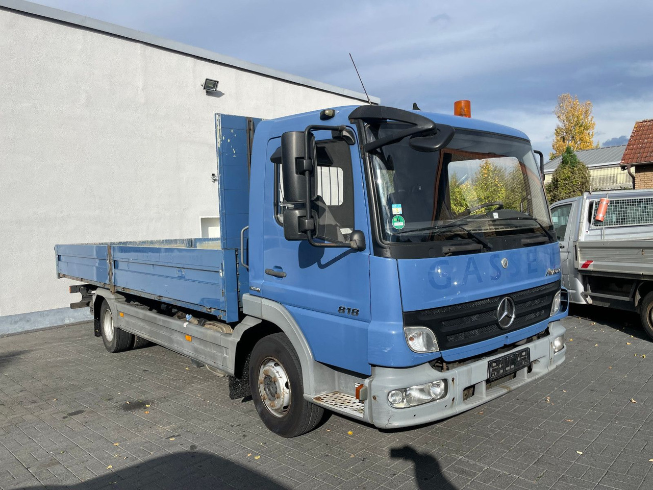 Mercedes-Benz Atego 818 Pritsche Euro 5 - Комбе со отворен сандак: слика 1 Mercedes-Benz Atego 818 Pritsche Euro 5 - Комбе со отворен сандак: слика 1