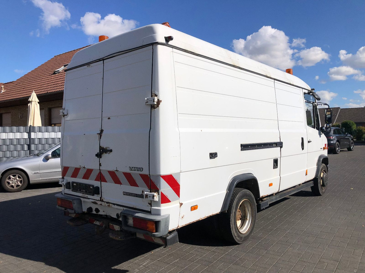 Mercedes-Benz Vario 816 - Товарно комбе: слика 2 Mercedes-Benz Vario 816 - Товарно комбе: слика 2