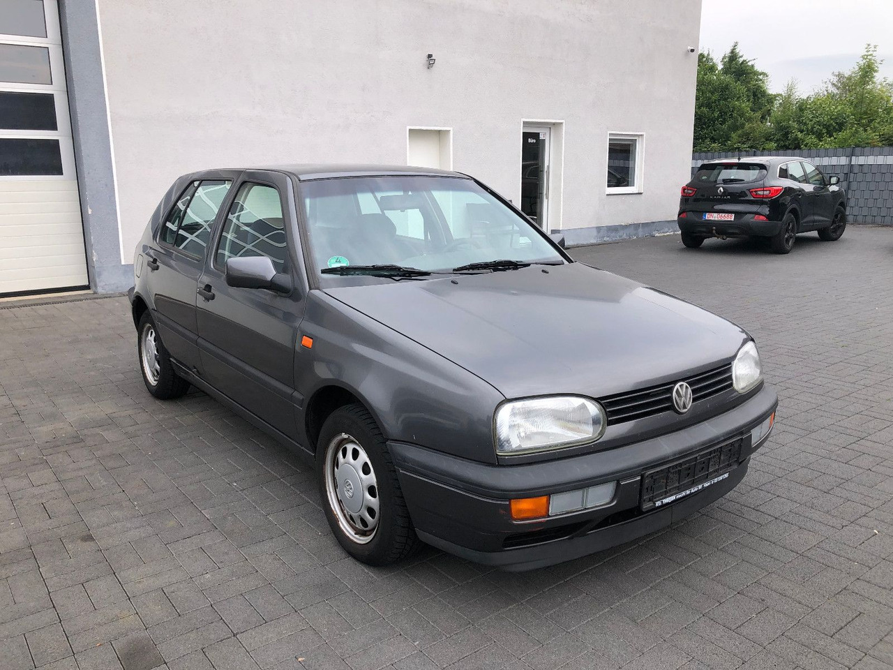 Volkswagen Golf 1.8 GL Klima - Седан: слика 1 Volkswagen Golf 1.8 GL Klima - Седан: слика 1