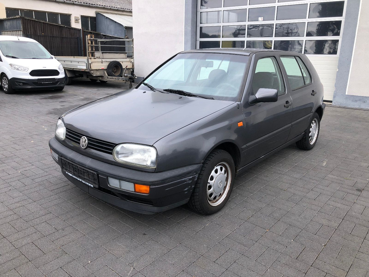 Volkswagen Golf 1.8 GL Klima - Седан: слика 3 Volkswagen Golf 1.8 GL Klima - Седан: слика 3