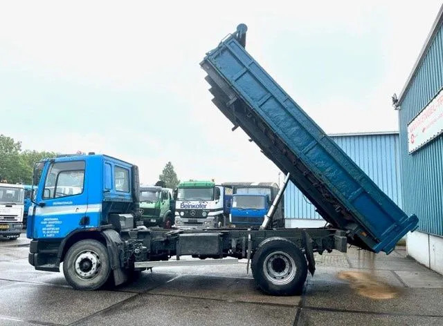 DAF 65.210 ATI 4x2 FULL STEEL KIPPER (EURO 2 / MANUAL GEARBOX / FULL STEEL SUSPENSION / P.T.O.) - Кипер: слика 5 DAF 65.210 ATI 4x2 FULL STEEL KIPPER (EURO 2 / MANUAL GEARBOX / FULL STEEL SUSPENSION / P.T.O.) - Кипер: слика 5