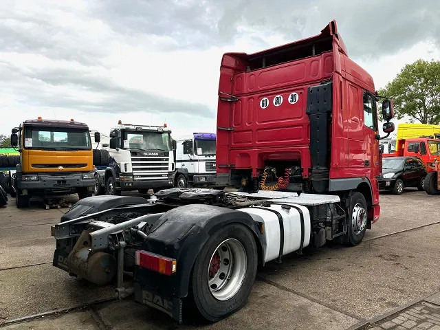 DAF XF 105.460 SPACECAB (ZF16 MANUAL GEARBOX / MX-BRAKE / 870+430 LITER TANK / AIRCONDITIONING / FRIDGE) - Камион влекач: слика 3 DAF XF 105.460 SPACECAB (ZF16 MANUAL GEARBOX / MX-BRAKE / 870+430 LITER TANK / AIRCONDITIONING / FRIDGE) - Камион влекач: слика 3