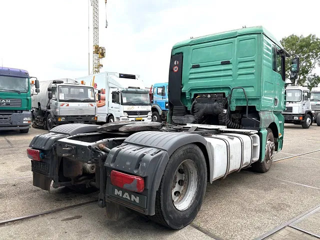 MAN TGA 18.460 FLT XL (6-CILINDER HEADS / ZF16 MANUAL GEARBOX / ZF-INTARDER / AIRCONDITIONING) - Камион влекач: слика 3 MAN TGA 18.460 FLT XL (6-CILINDER HEADS / ZF16 MANUAL GEARBOX / ZF-INTARDER / AIRCONDITIONING) - Камион влекач: слика 3