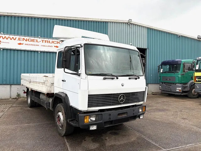 Mercedes-Benz 1117 K 6-CILINDER SLEEPERCAB (8 WHEEL NUTS / FULL STEEL SUSPENSION / MANUAL GEARBOX) - Камион со платформа: слика 2 Mercedes-Benz 1117 K 6-CILINDER SLEEPERCAB (8 WHEEL NUTS / FULL STEEL SUSPENSION / MANUAL GEARBOX) - Камион со платформа: слика 2