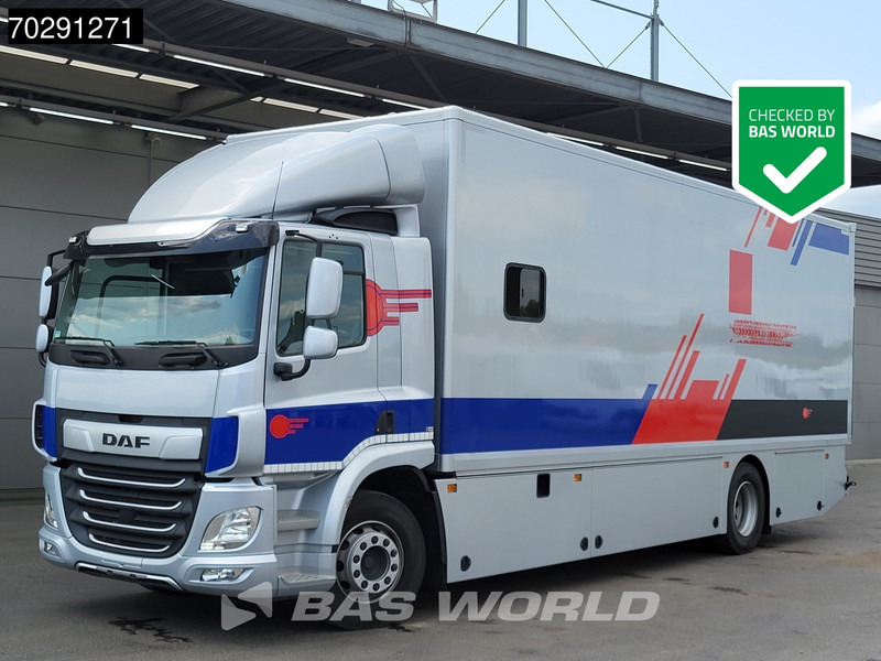 DAF CF 290 CF 4X2 19tons Mobile workshop 1500kg Ladebordwand Automatic ACC Euro 6 - Камион сандучар: слика 1 DAF CF 290 CF 4X2 19tons Mobile workshop 1500kg Ladebordwand Automatic ACC Euro 6 - Камион сандучар: слика 1