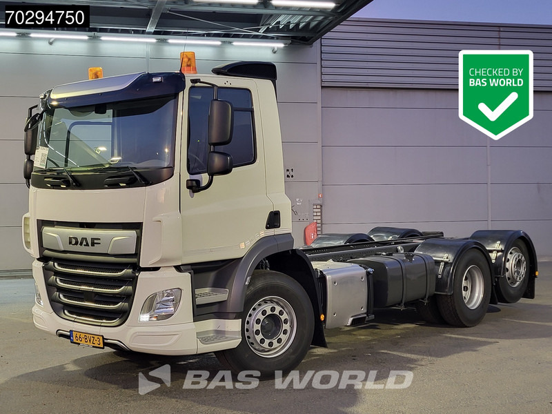 DAF CF 300 6X2 Lift/Steering Axle ACC Euro 6 - Камион со кабинска шасија: слика 1 DAF CF 300 6X2 Lift/Steering Axle ACC Euro 6 - Камион со кабинска шасија: слика 1