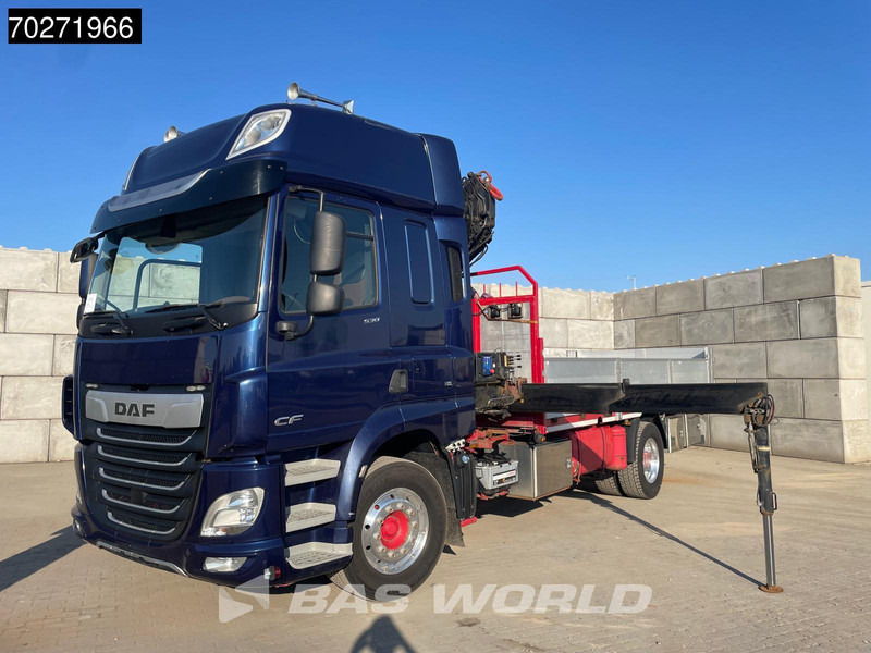 Камион со платформа, Камион со кран DAF CF 530 4X2 HMF 1820-RC Kran Crane Retarder Space cab Euro 6: слика 13