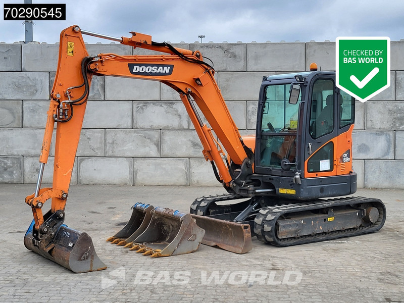 Doosan DX62R-3 3 BUCKETS - A/C - Мини багер: слика 1 Doosan DX62R-3 3 BUCKETS - A/C - Мини багер: слика 1