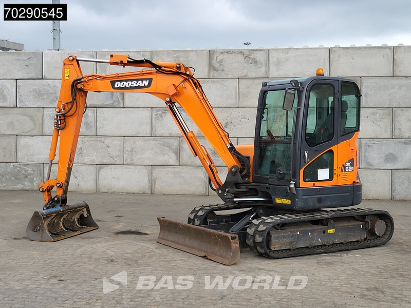 Doosan DX62R-3 3 BUCKETS - A/C - Мини багер: слика 2 Doosan DX62R-3 3 BUCKETS - A/C - Мини багер: слика 2
