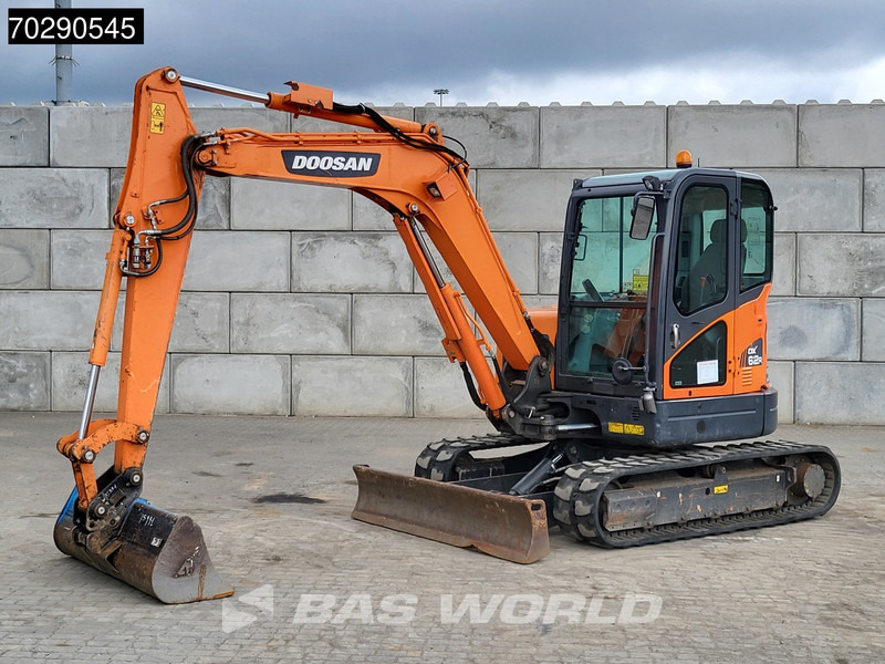 Doosan DX62R-3 3 BUCKETS - A/C - Мини багер: слика 3 Doosan DX62R-3 3 BUCKETS - A/C - Мини багер: слика 3