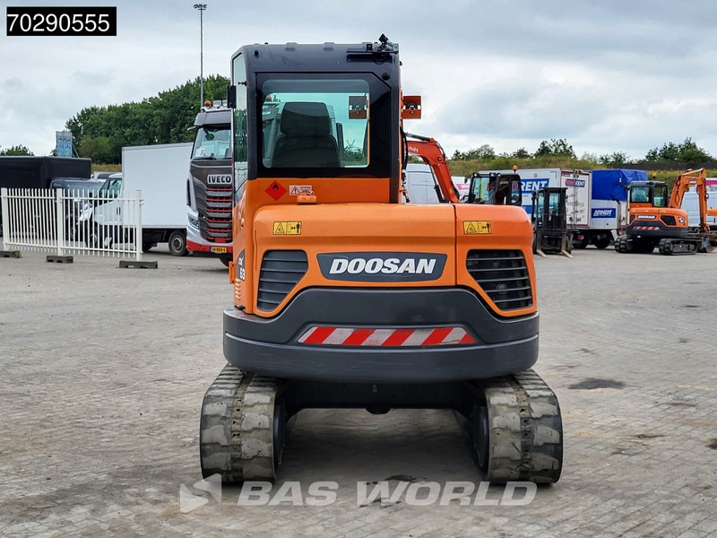 Doosan DX63-3 3 BUCKETS - A/C - Мини багер: слика 5 Doosan DX63-3 3 BUCKETS - A/C - Мини багер: слика 5