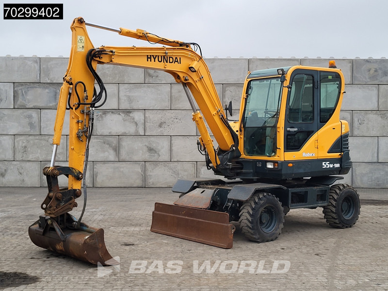 Hyundai Robex 55W-9A EPA - Багер на тркала: слика 2 Hyundai Robex 55W-9A EPA - Багер на тркала: слика 2