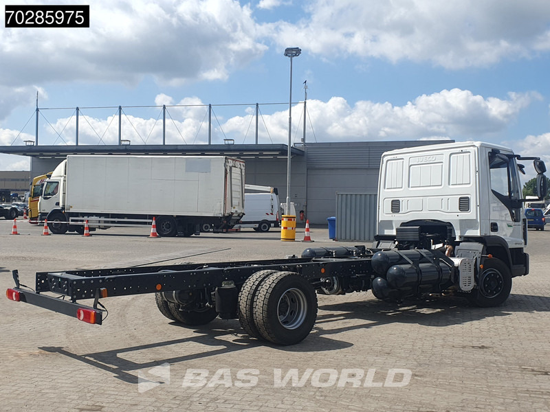 Iveco Eurocargo 120LE210 4X2 NEW 12tons chassis! CNG Engine TELMA Retarder Manual Euro 6 - Камион со кабинска шасија: слика 5 Iveco Eurocargo 120LE210 4X2 NEW 12tons chassis! CNG Engine TELMA Retarder Manual Euro 6 - Камион со кабинска шасија: слика 5