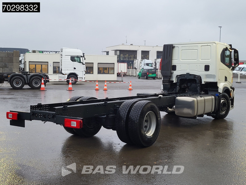 Iveco S-Way 340 4X2 NEW chassis! Automatic Navi ACC LED Euro 6 - Камион со кабинска шасија: слика 5 Iveco S-Way 340 4X2 NEW chassis! Automatic Navi ACC LED Euro 6 - Камион со кабинска шасија: слика 5