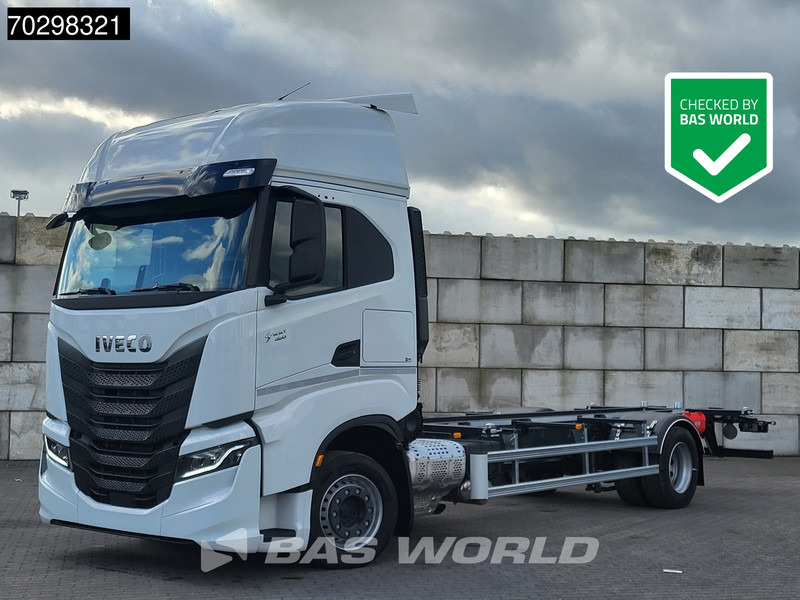 Iveco S-Way 460 4X2 NEW! BDF Navi ACC LED Automatic Euro 6 - Транспортер на контејнер/ Камион со променливо тело: слика 1 Iveco S-Way 460 4X2 NEW! BDF Navi ACC LED Automatic Euro 6 - Транспортер на контејнер/ Камион со променливо тело: слика 1