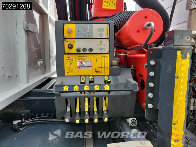 Камион со платформа, Камион со кран Iveco Trakker 310 4X2 Palfinger PK14002 EH Crane Kran Rotator Steelsuspension Big-Axle Manual Euro 6: слика 16 Камион со платформа, Камион со кран Iveco Trakker 310 4X2 Palfinger PK14002 EH Crane Kran Rotator Steelsuspension Big-Axle Manual Euro 6: слика 16