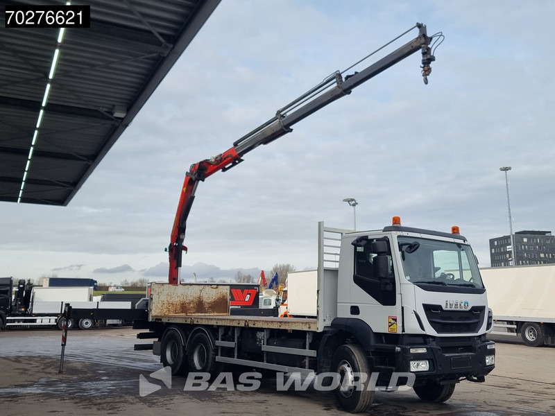 Iveco Trakker 360 6X4 Palfinger PK17.001 SLD Remote Steelsuspension Big-Axle - Камион со платформа, Камион со кран: слика 3 Iveco Trakker 360 6X4 Palfinger PK17.001 SLD Remote Steelsuspension Big-Axle - Камион со платформа, Камион со кран: слика 3