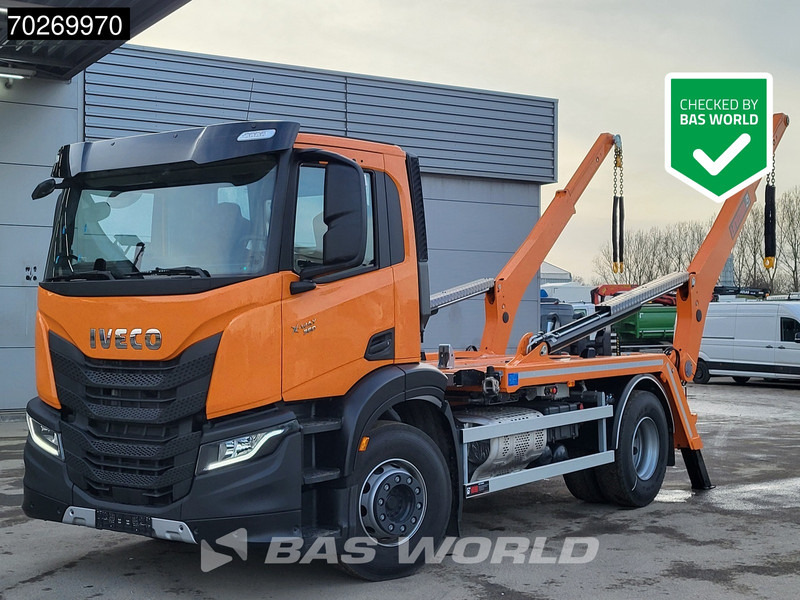 Iveco X-Way 360 4X2 NEW! HIAB 12tons skiploader Automatic Euro 6 - Камион за подигање контејнери: слика 1 Iveco X-Way 360 4X2 NEW! HIAB 12tons skiploader Automatic Euro 6 - Камион за подигање контејнери: слика 1