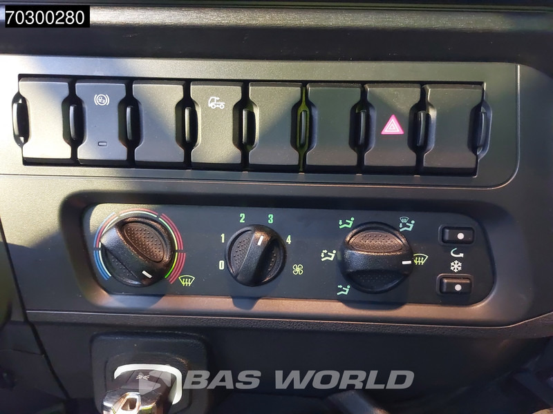 Нов Камион со кабинска шасија Iveco X-Way 500 X-Way 6X4 NEW 6x4 chassis Sleepercab Rear Air suspension Automatic Euro 6: слика 20 Нов Камион со кабинска шасија Iveco X-Way 500 X-Way 6X4 NEW 6x4 chassis Sleepercab Rear Air suspension Automatic Euro 6: слика 20