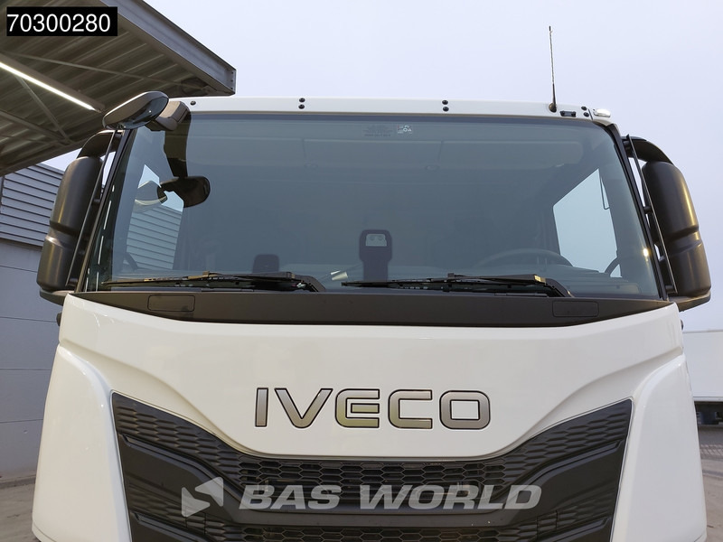 Нов Камион со кабинска шасија Iveco X-Way 500 X-Way 6X4 NEW 6x4 chassis Sleepercab Rear Air suspension Automatic Euro 6: слика 8 Нов Камион со кабинска шасија Iveco X-Way 500 X-Way 6X4 NEW 6x4 chassis Sleepercab Rear Air suspension Automatic Euro 6: слика 8