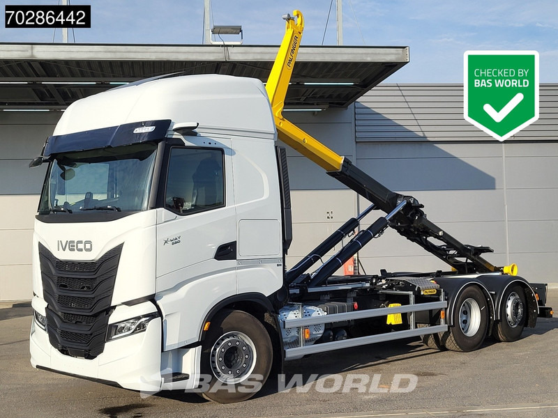Iveco X-Way 580 6X2 NEW Palfinger PHT20SLD5 Hooklift Lift+steering Axle Automatic Navi ACC LED - Камион со кука за подигање: слика 1 Iveco X-Way 580 6X2 NEW Palfinger PHT20SLD5 Hooklift Lift+steering Axle Automatic Navi ACC LED - Камион со кука за подигање: слика 1