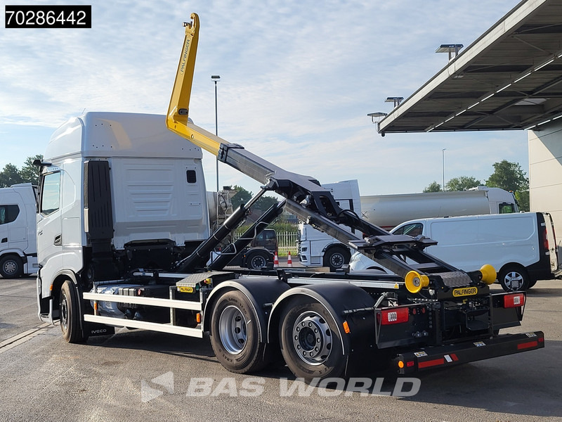 Iveco X-Way 580 6X2 NEW Palfinger PHT20SLD5 Hooklift Lift+steering Axle Automatic Navi ACC LED - Камион со кука за подигање: слика 2 Iveco X-Way 580 6X2 NEW Palfinger PHT20SLD5 Hooklift Lift+steering Axle Automatic Navi ACC LED - Камион со кука за подигање: слика 2